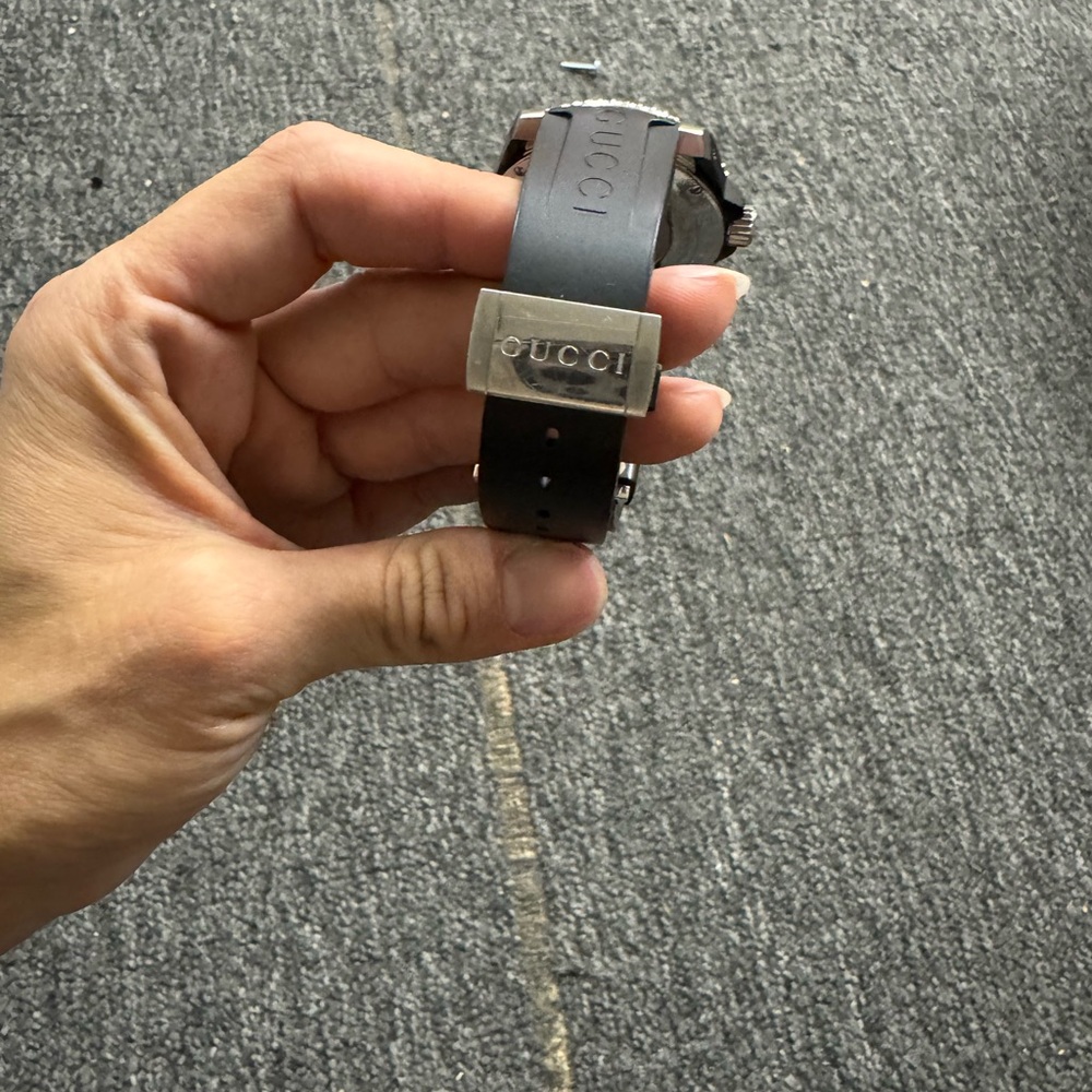 Gucci Black unisex Watch - Picture 7 of 8